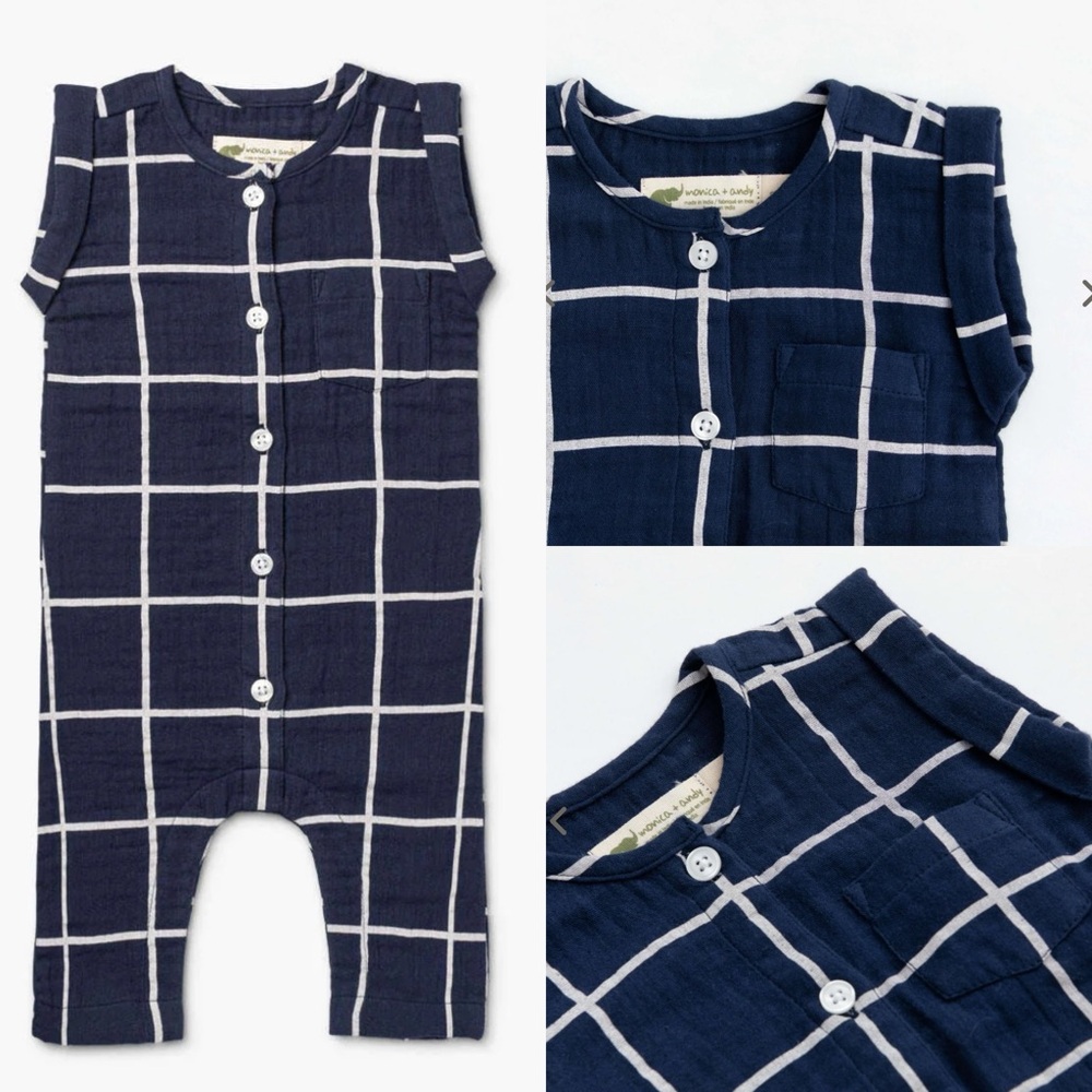 Monica and Andy one pices  9-12 m Gauze Button Romper